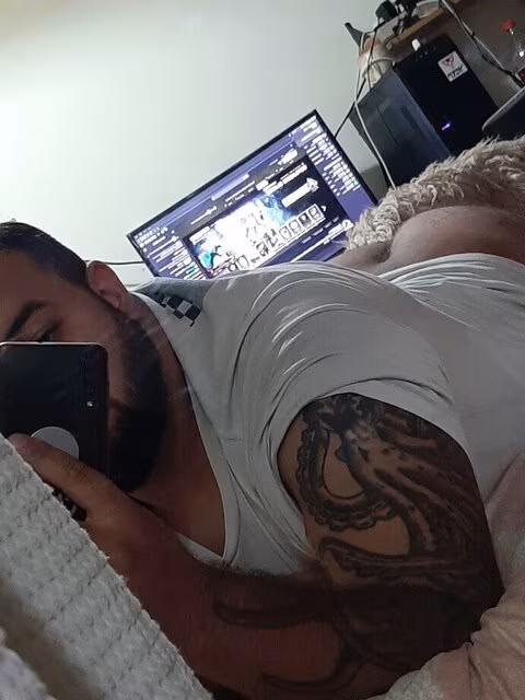 BIG HAIRY DADDY🐻🔥